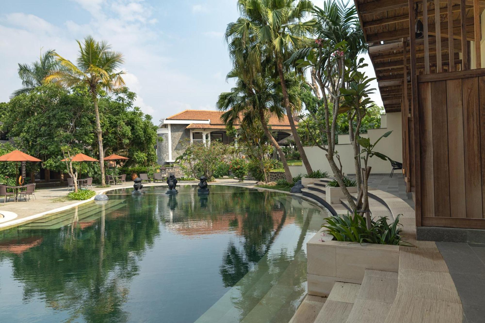Novus Giri Resort & Spa Puncak Eksteriør billede