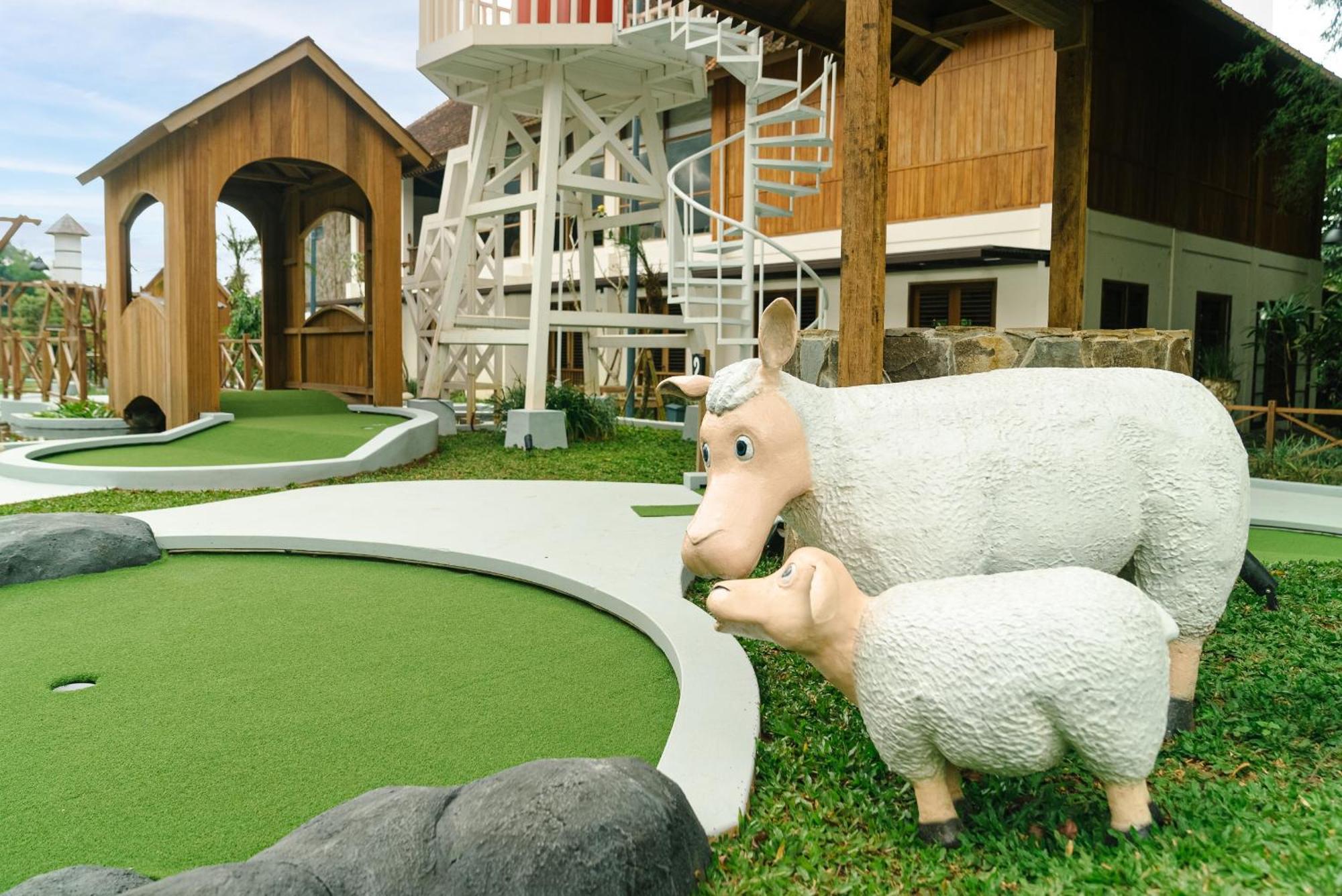 Novus Giri Resort & Spa Puncak Eksteriør billede